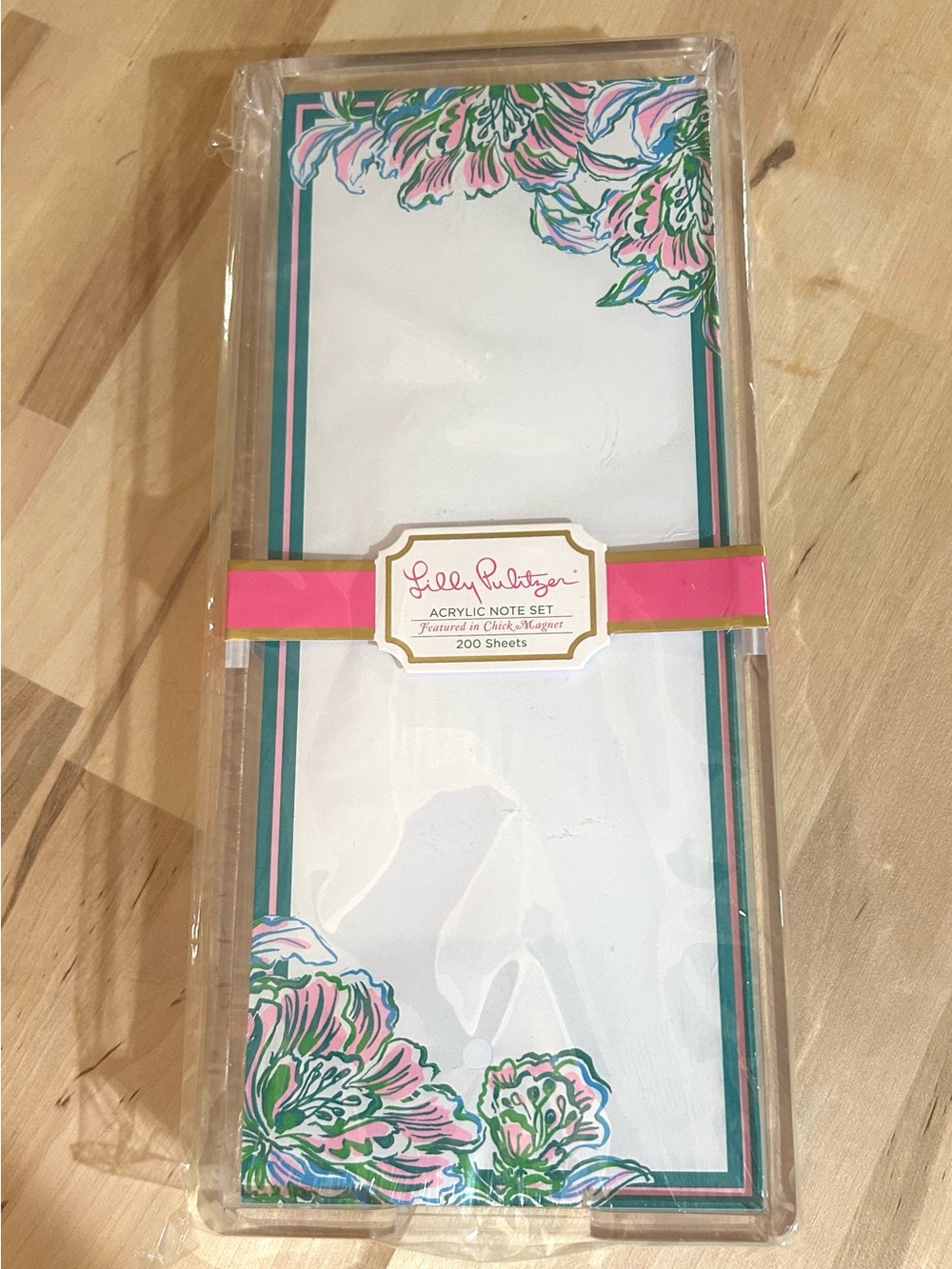 NWT Lilly Pulitzer Acrylic Note Set, 200 sheets